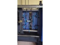 Injection mold for PP