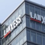 Lanxess spodziewa si...