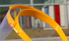 Przyłbice dla polskich szpitali. Branża podsumowuje akcję