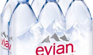 Od 2025 r. woda Evian tylko w butelkach pochodzących z recyklingu