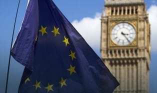 Brexit coraz bardziej niepokoi brytyjską branżę tworzyw