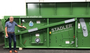 STADLER celebrates the production of the 1000th ballistic separator