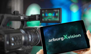 2021 geht Arburg live auf Sendung