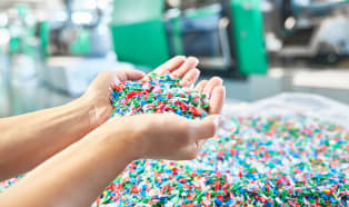 Controller-related approaches for reliable recyclate processing