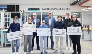 Wspieranie młodych talentów z branży MINT – Arburg wyróżnia utalentowanych uczniów