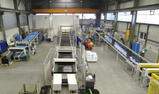 Fast roll change brings flexibility to sheet production 