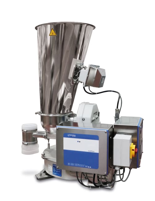 Hala 14 | Stoisko B19 — Dwuślimakowy dozownik Coperion K‑Tron T35 z aktywatorem materiałów sypkich ActiFlow i sterownikiem KCM‑III.