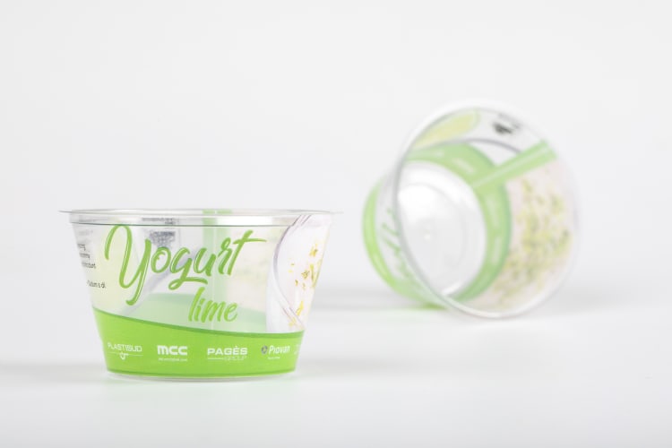 Recyklowalne, lekkie i przygotowane na przyszłość: te cienkościenne kubki jogurtowe z PET z 30% rPET klasy butelkowej już spełniają wymagania PPWR na 2030 r. i pokazują, że zrównoważony rozwój i jakość wyrobu idą w parze w procesie wtrysku.