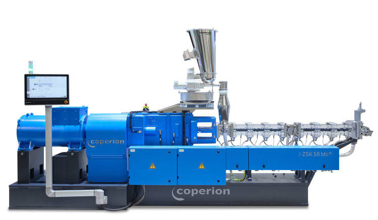 Dzięki przezroczystej sekcji procesowej ZSK 58 Mc18 na stoisku 2.1F98 w hali 2.1 umożliwia obserwację zachowania mieszania i dyspergowania w wytłaczarce dwuślimakowej.