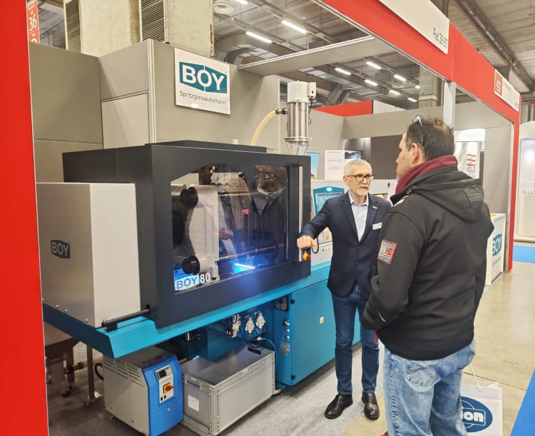 Prezentacja wtryskarki Boy 80 Electric na targach Mecspe 2026