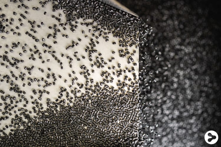 Zastosowania wysokomodulowych kompozytów Xecarb w lekkich konstrukcjach