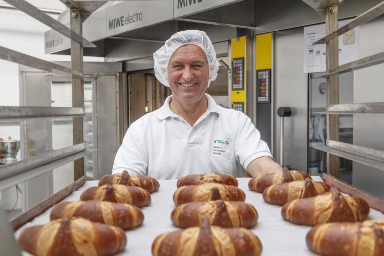 05-buehler-process-engineer-in-the-bakery-innovation-center-brhler