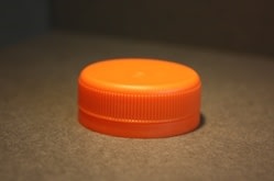 First one-piece hot-fill cap