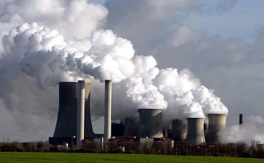 Polskie firmy w systemie handlu uprawnieniami do emisji CO2