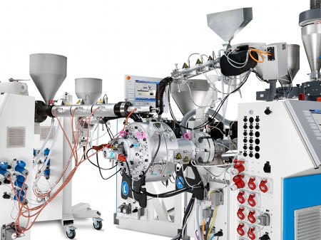 KraussMaffei Berstorff single-screw extruder combination with 5-layer pipe head 5L RKW 31 – 40