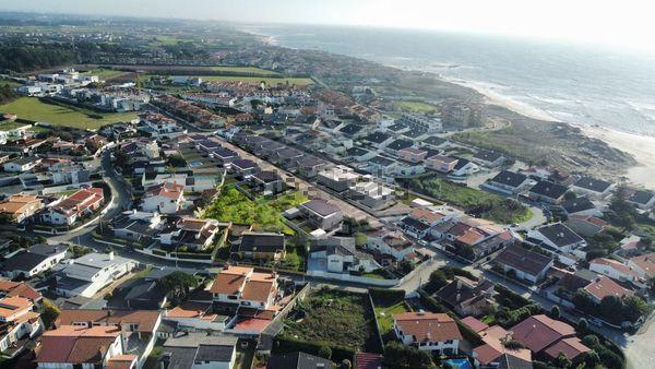 Moradias na Praia de Vila Chã — 2