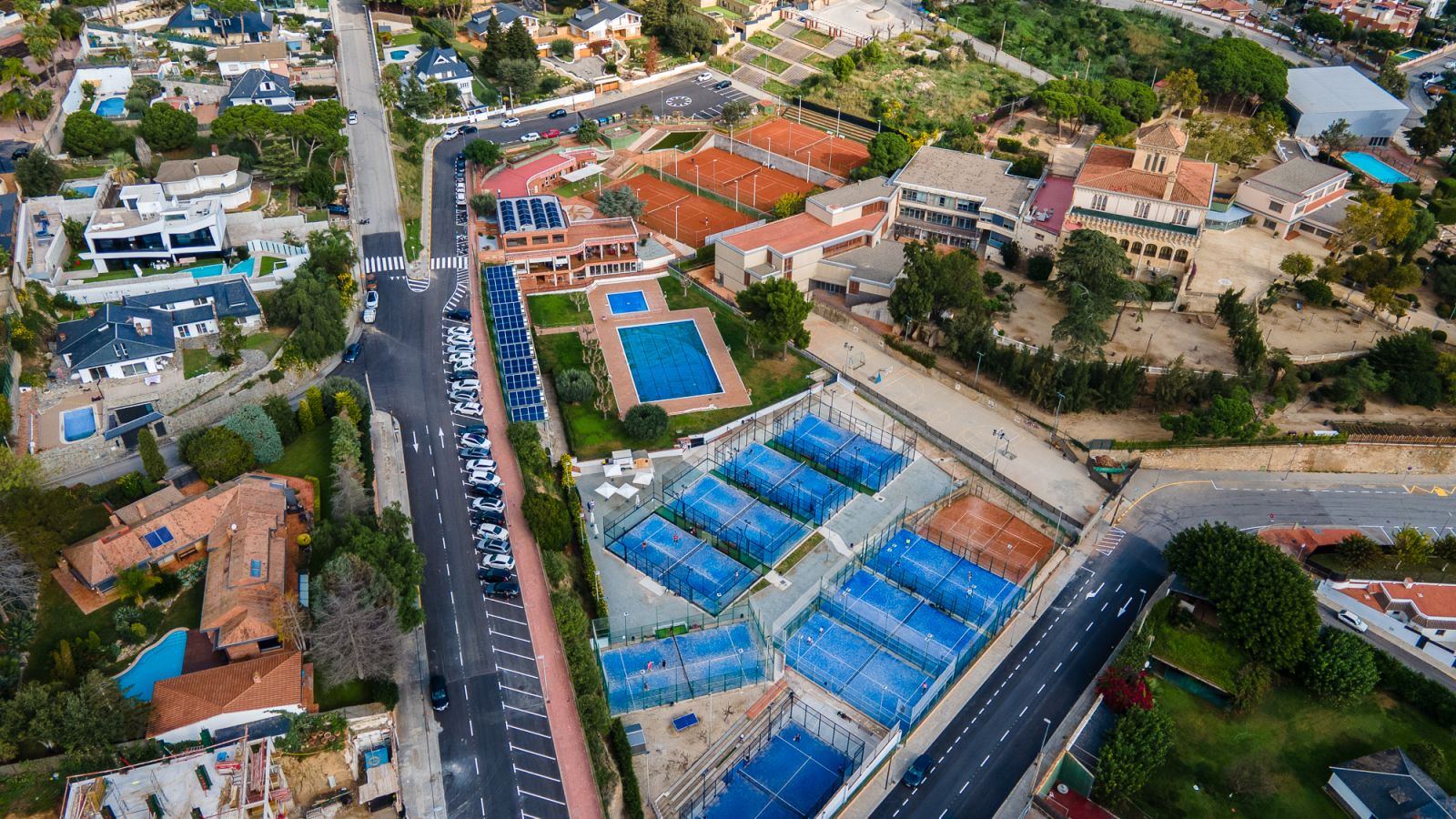 Mas Ram Sports padel courts