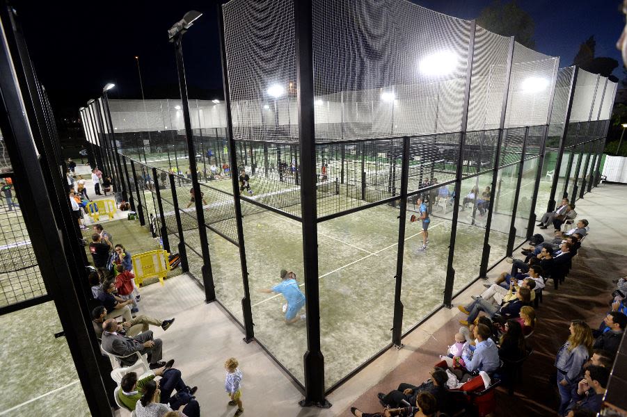 Club Andrés Gimeno padel courts
