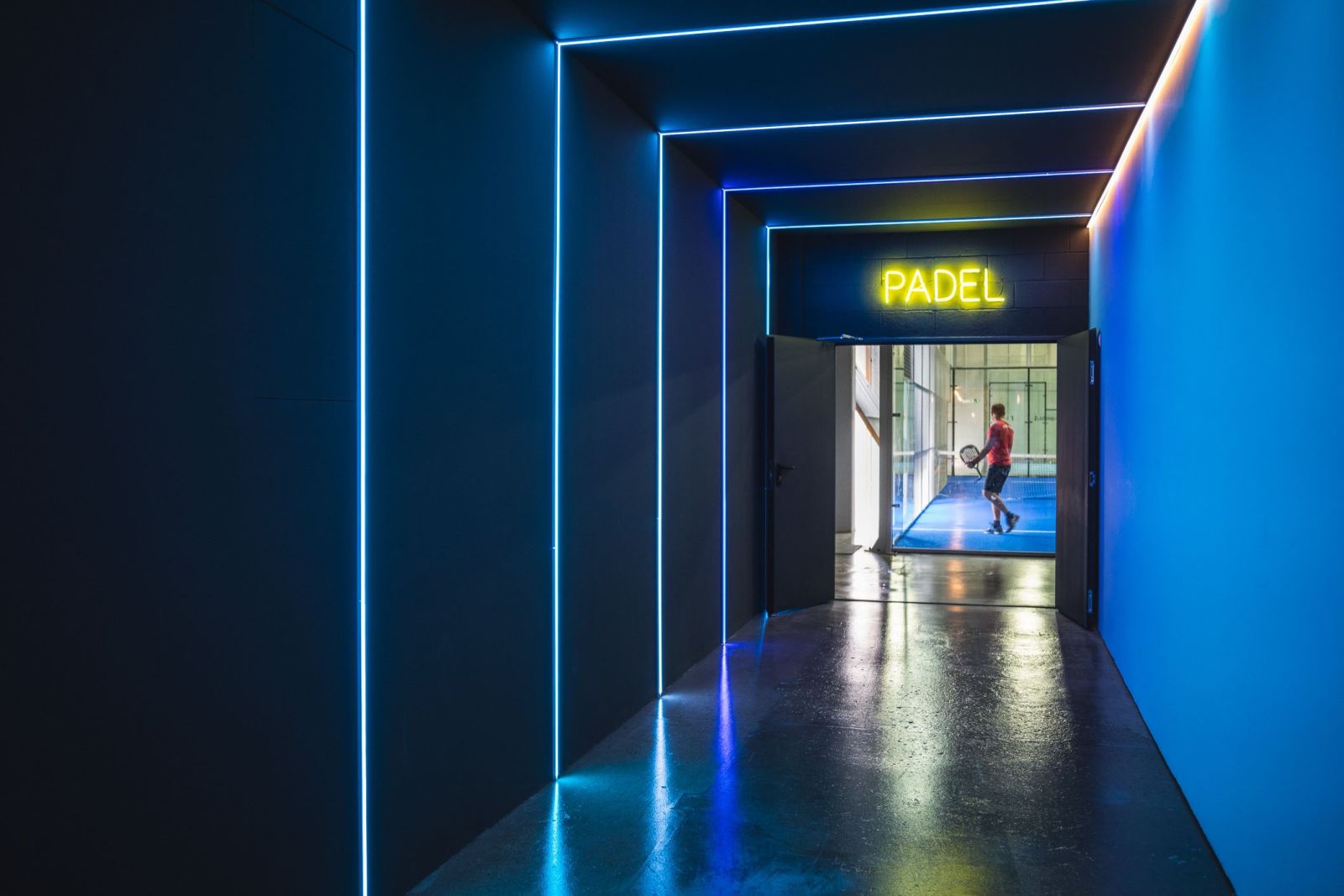 Padel Indoor Aqua padel courts