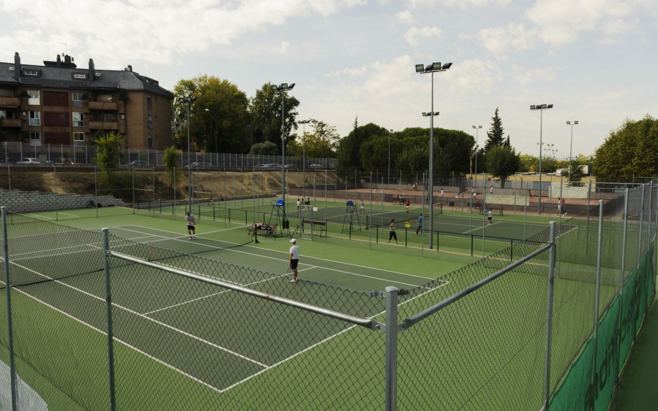 Cet Majadahonda — photo 1 of 1