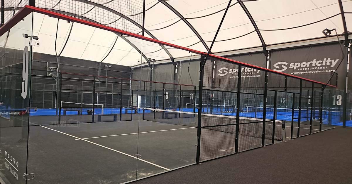 Cancha de pádel en BamVolea Sportcity Valencia, Massanassa