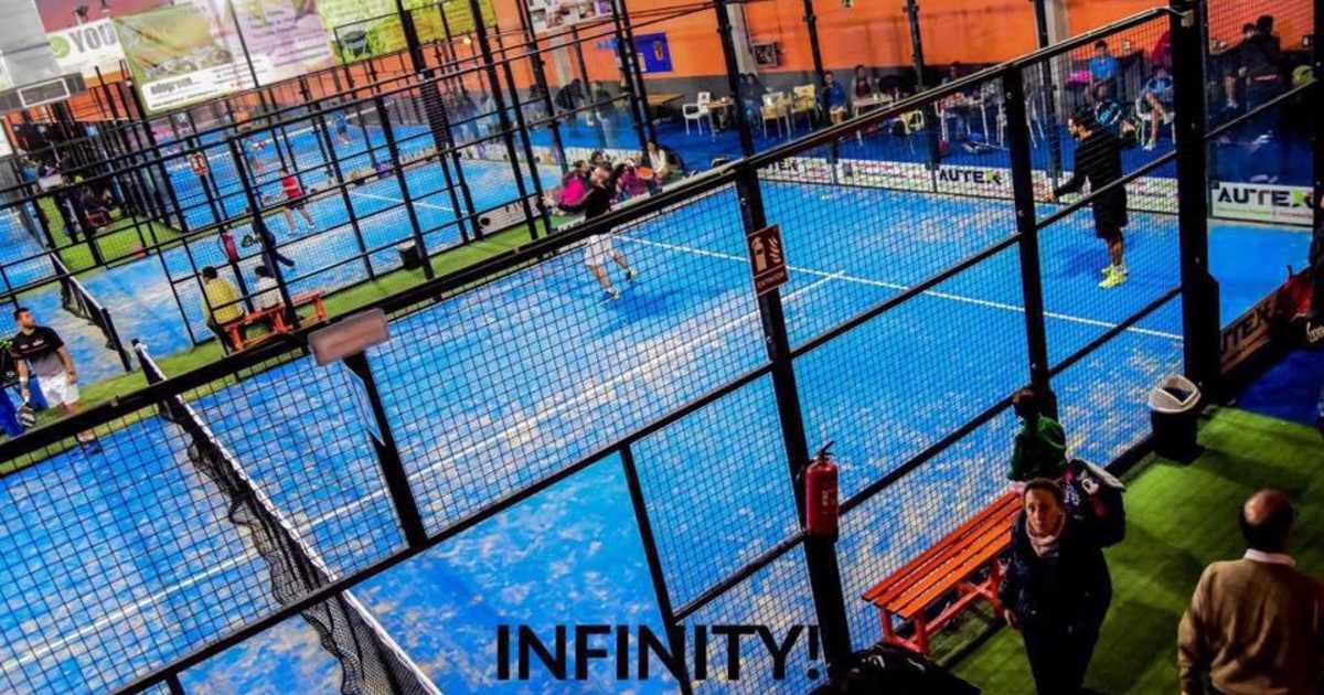 Cancha de pádel en Infinity Indoor, Dos Hermanas