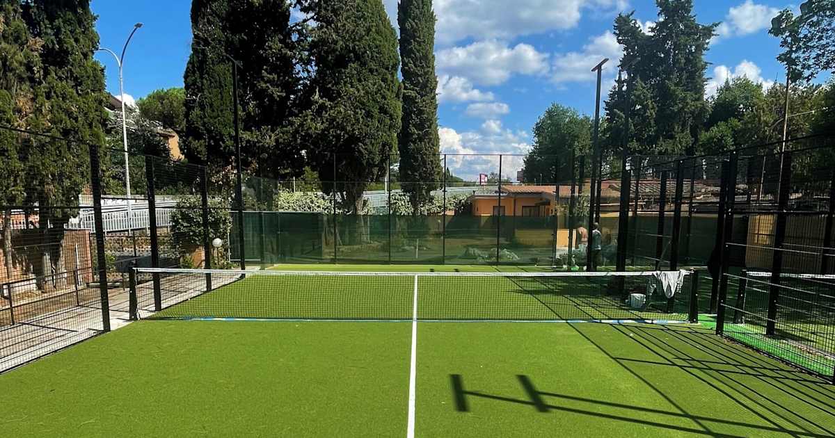 Cancha de pádel en Tiempo Padel Club, Roma