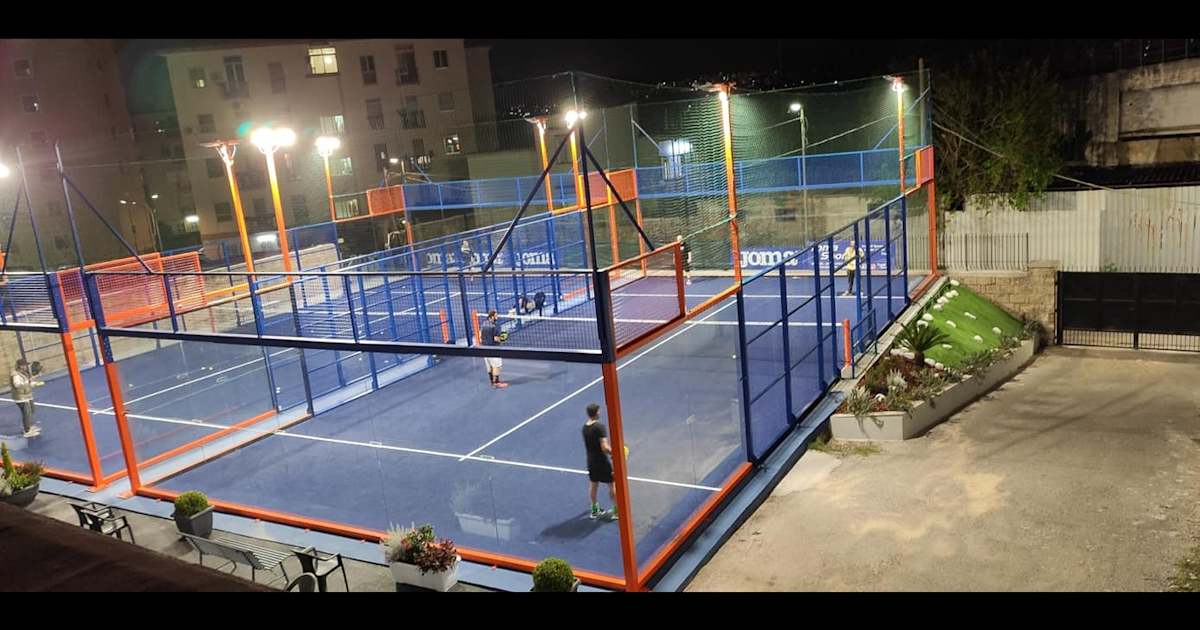 Padel court at Matty per il Padel, Napoli