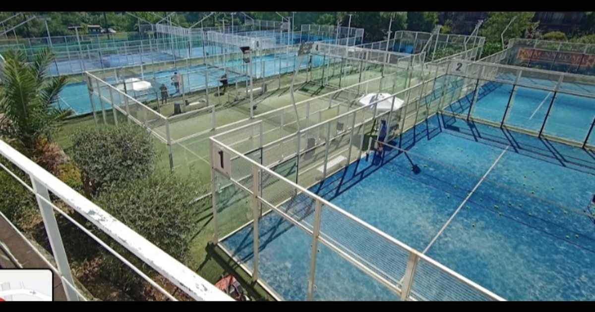 Cancha de pádel en Mas Padel Center, Catania