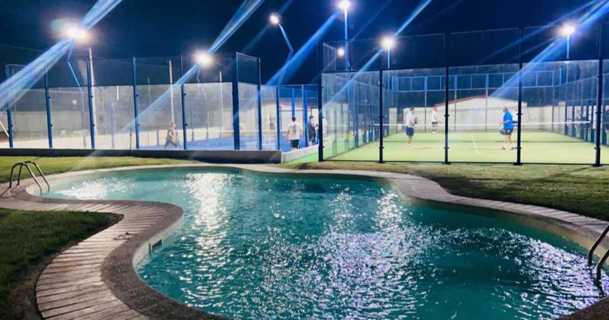 Cancha de pádel en Padel Lido Le Dune, Pozzuoli