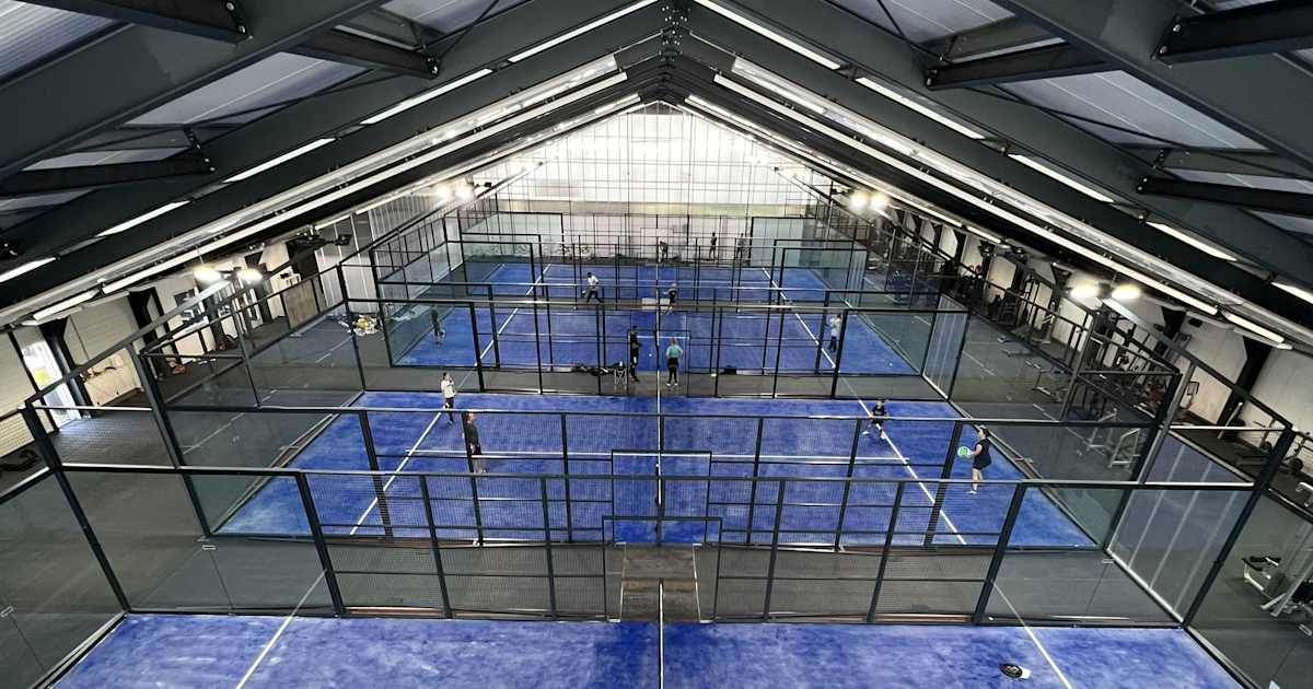 Cancha de pádel en HELLO Padel - Allround, Den Hoorn
