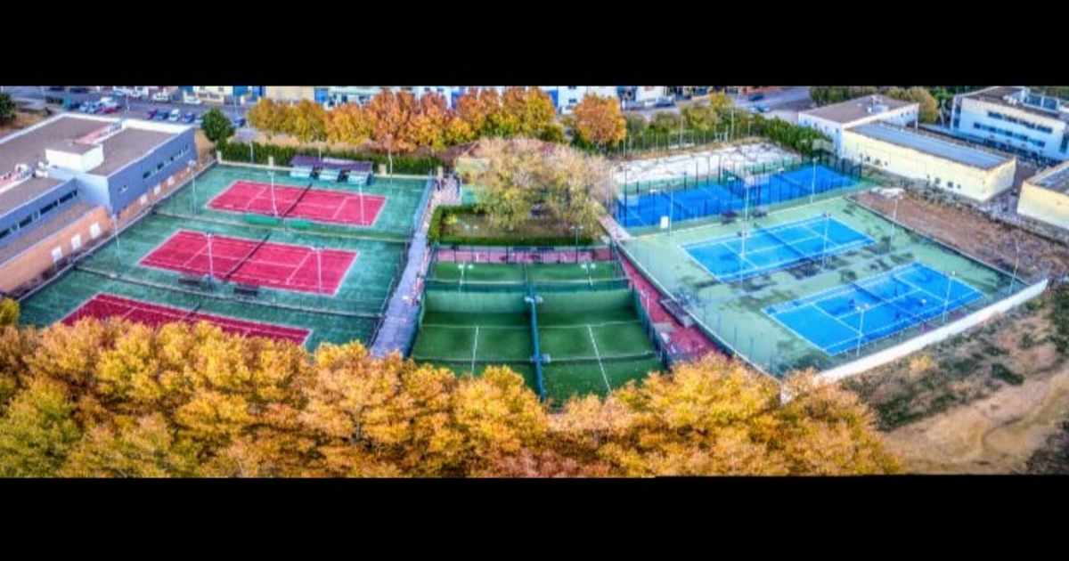 Cancha de pádel en Club de Tenis Karmo, Carmona