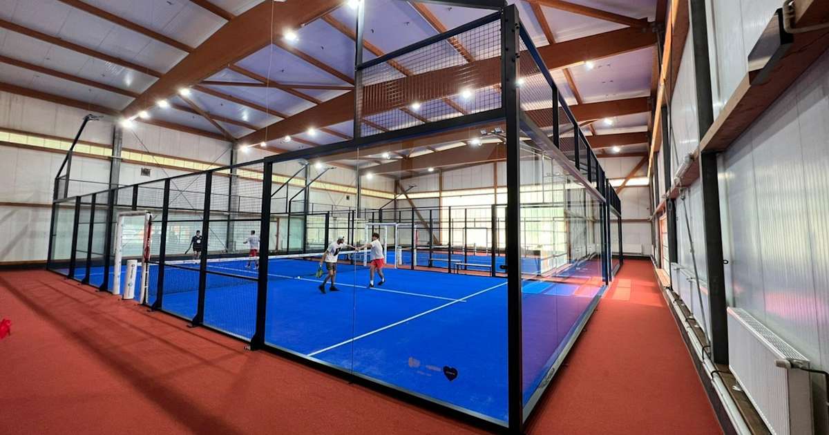 Cancha de pádel en Hi.padel, Wrocław