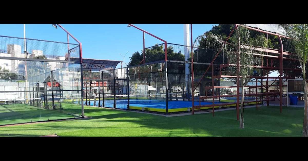 Cancha de pádel en IDD Montevideo, León