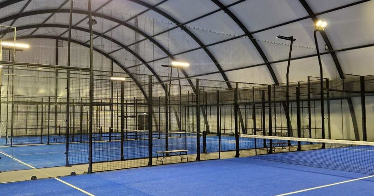 Cancha de pádel en Padelteam Tychy, Tychy