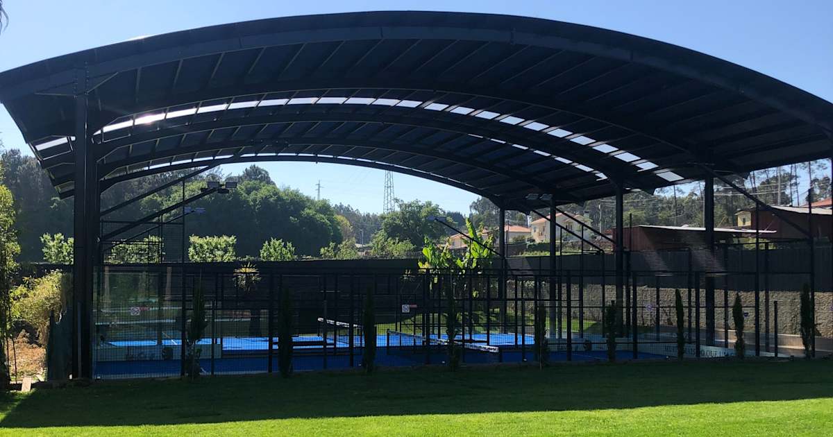 Cancha de pádel en Padel Pedra, Santo Tirso