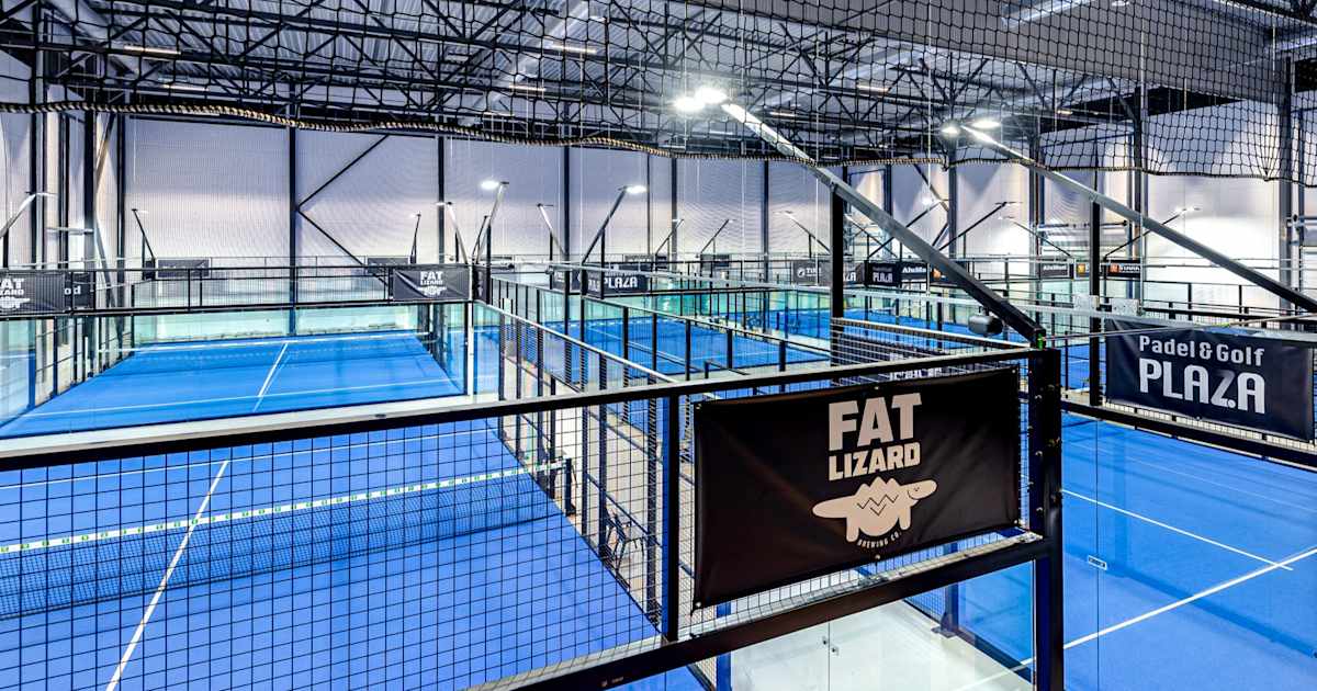 Cancha de pádel en Padel & Golf Plaza, Tuusula