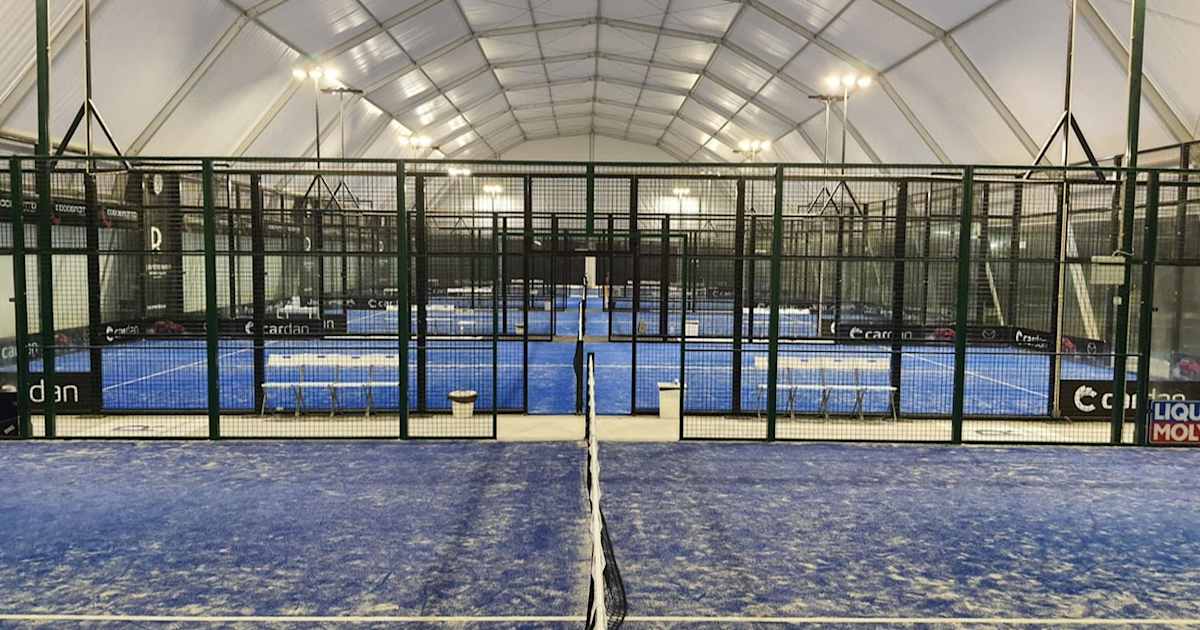 Cancha de pádel en Proracket Squash & Padel, São Mamede de Infesta
