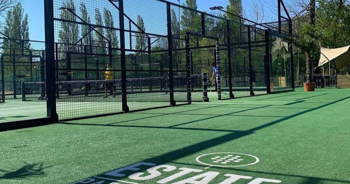 Cancha de pádel en HELLO Padel - Estate, Rijswijk