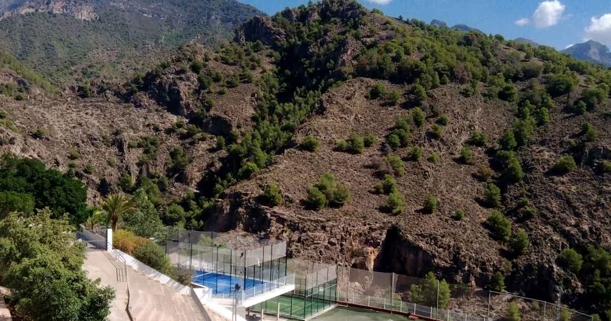 Cancha de pádel en Pádel Frigiliana, Frigiliana