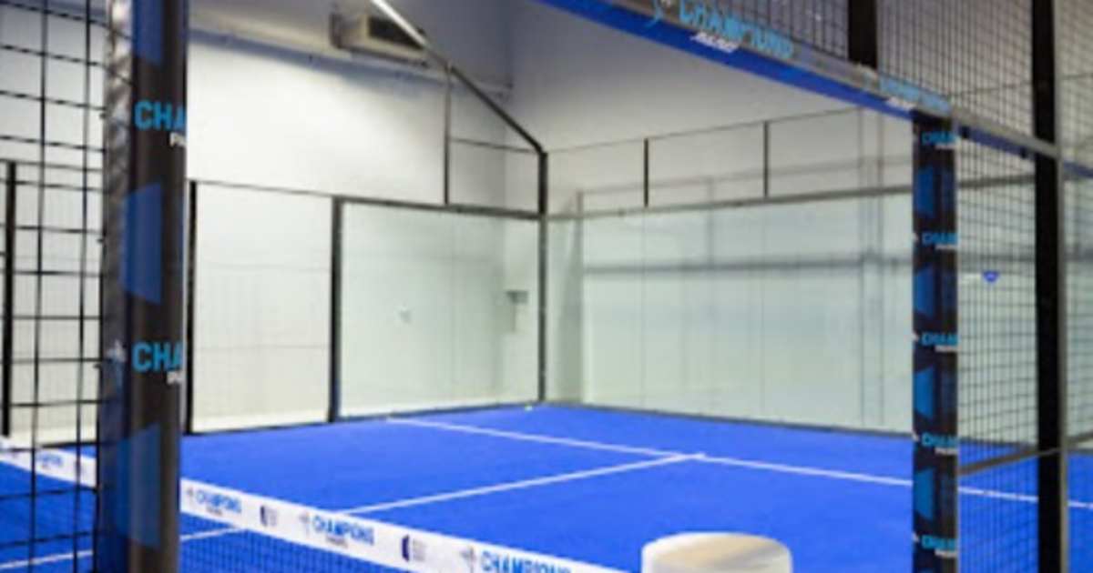 Cancha de pádel en Champions Padel, Sharjah