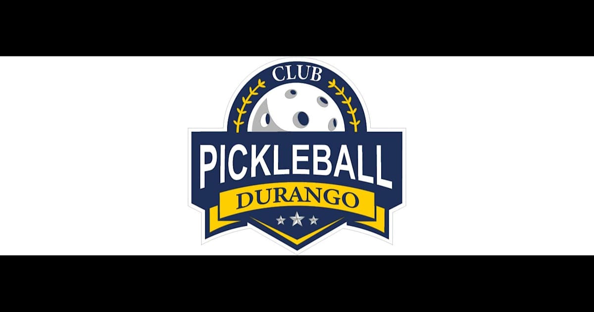 Padel court at C.D. PICKLEBALL DURANGO, Durango