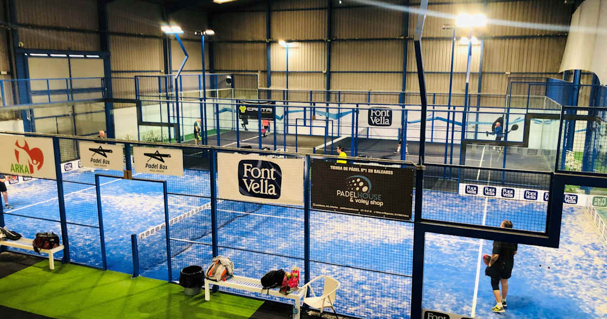 Cancha de pádel en PADEL BOX, Santa Maria del Camí