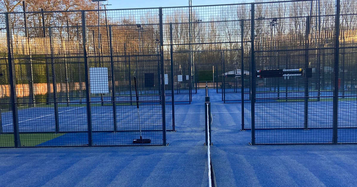 Cancha de pádel en Full Speed Padel Delft, Delft
