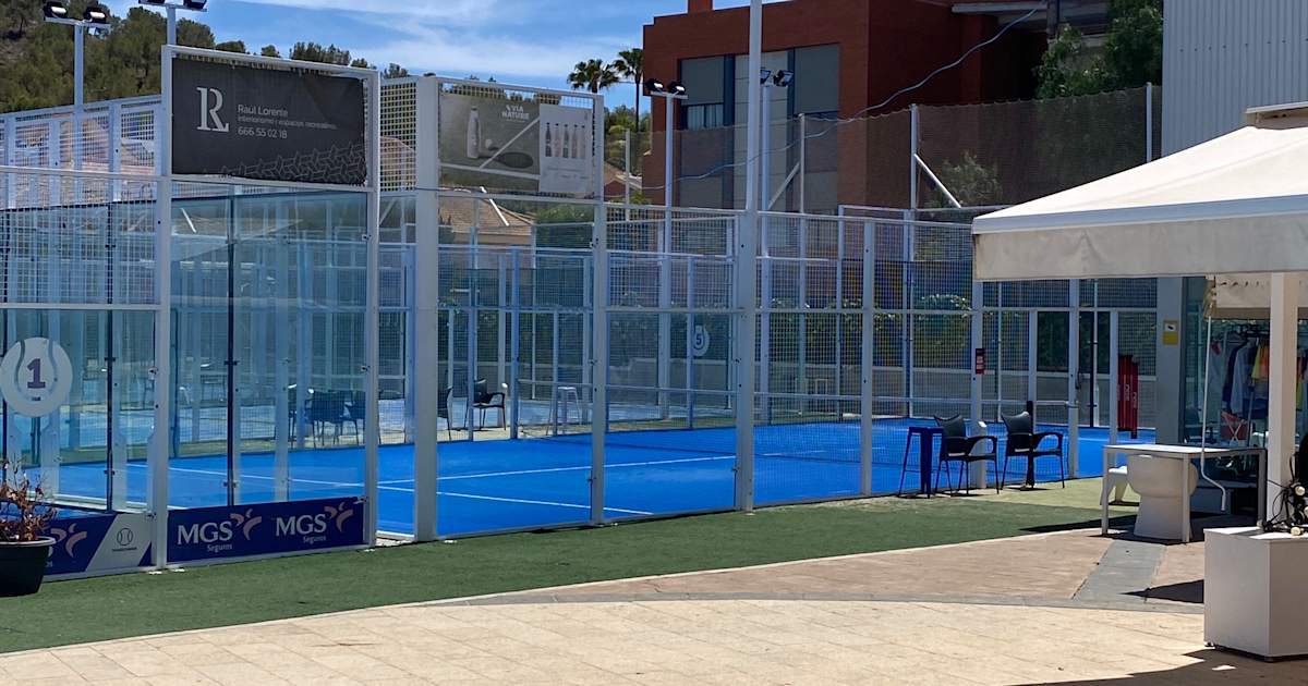 Cancha de pádel en Sport Club Montepinar Murcia, Murcia