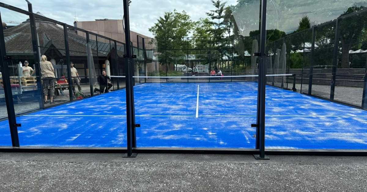 Cancha de pádel en Padelwerk, Abtwil, Abtwil