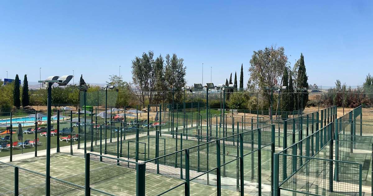 Cancha de pádel en Ágora We Granada, Granada