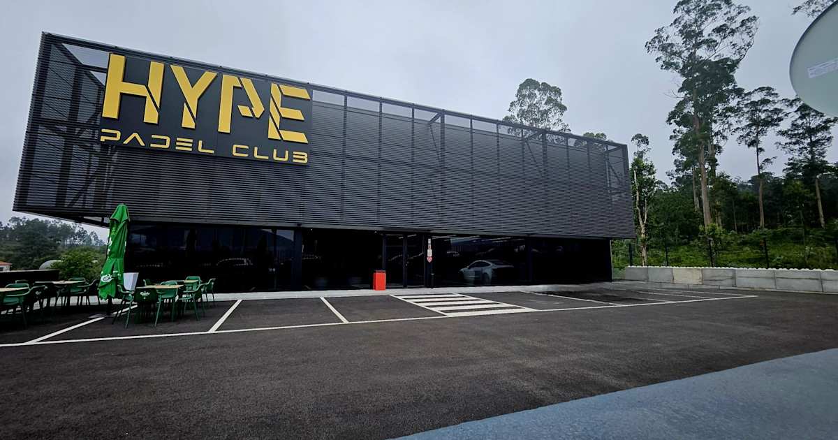 Cancha de pádel en Hype Padel Club, Felgueiras