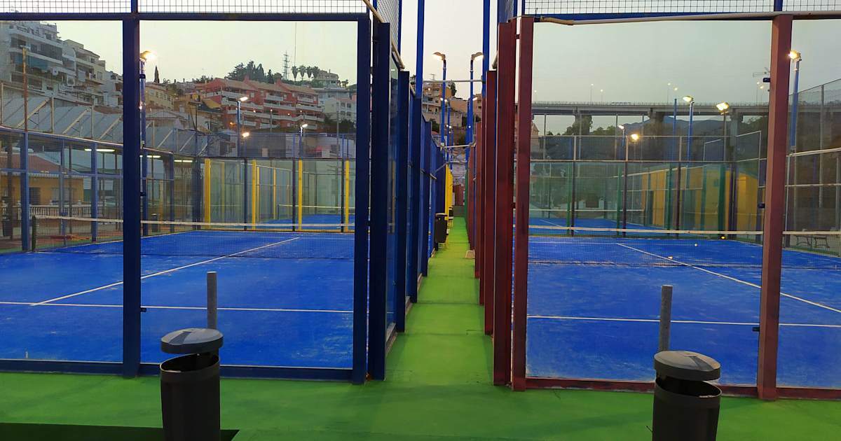 Padel court at LA MOSCA PÁDEL, Málaga
