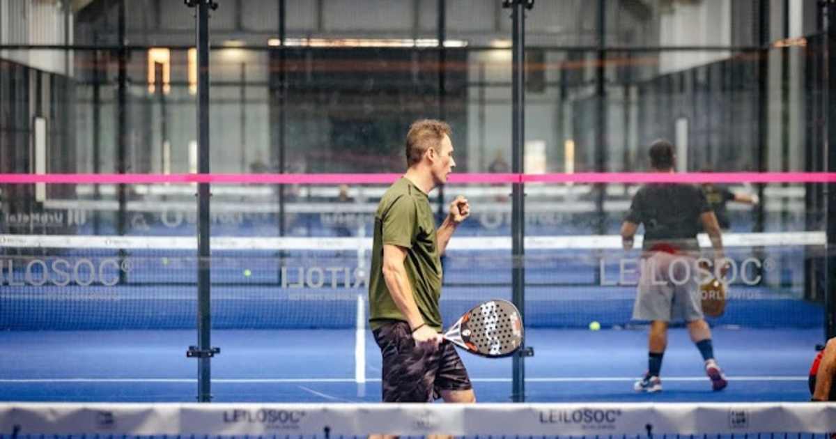 Cancha de pádel en The Lob - Padel & Pickleball, São Mamede de Infesta